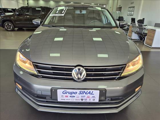 VOLKSWAGEN JETTA 2.0 TSI HIGHLINE 211CV GASOLINA 4P TIPTRONIC VOLKSWAGEN JETTA 2.0 TSI HIGHLINE 211CV GASOLINA 4P TIPTRONIC